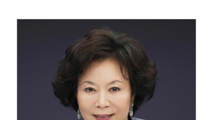 롯데 창업주 장녀 신영자, 롯데지주·롯데쇼핑 지분 전량 매각… “상속세 마련 차원”