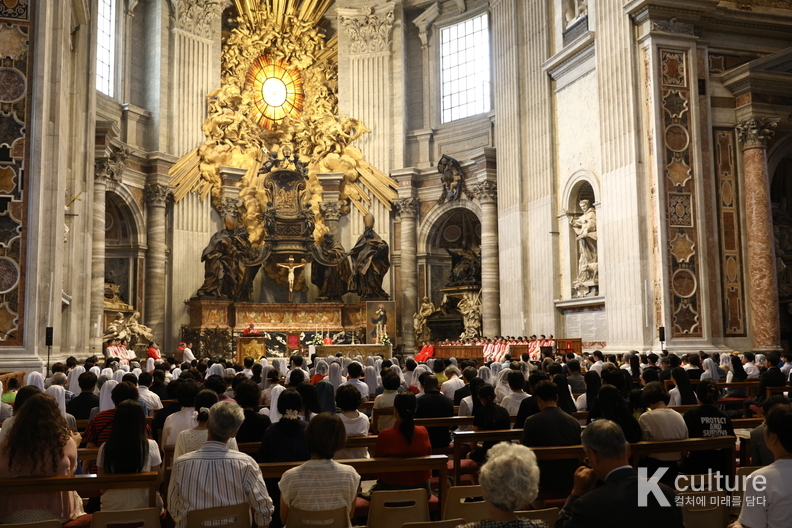 Statue of Father Kim Tae-gon, Blessing ceremony, memorial mass /ⓒCatholic News Agency (Image courtesy of Gana Art)