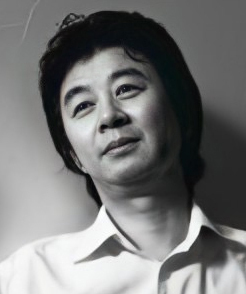 황제성 작가