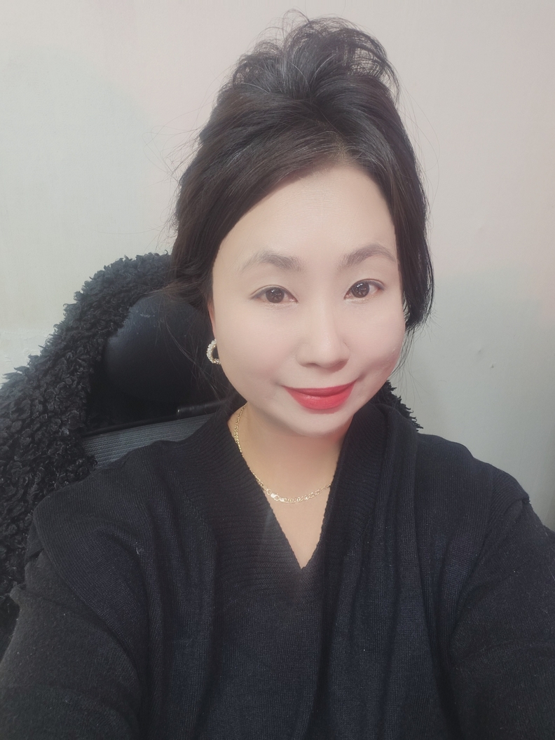 진주-린 유세청 화가,(사진-진주-린 작가 제공)