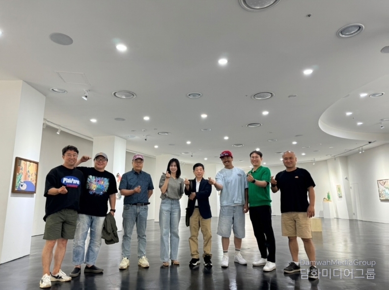 김성지작가. 한진섭조각가. 한국구상조각회원