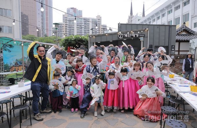 대만 관광객, 대구 도심서‘파워풀 K-전통문화’만끽(사진-대구시)