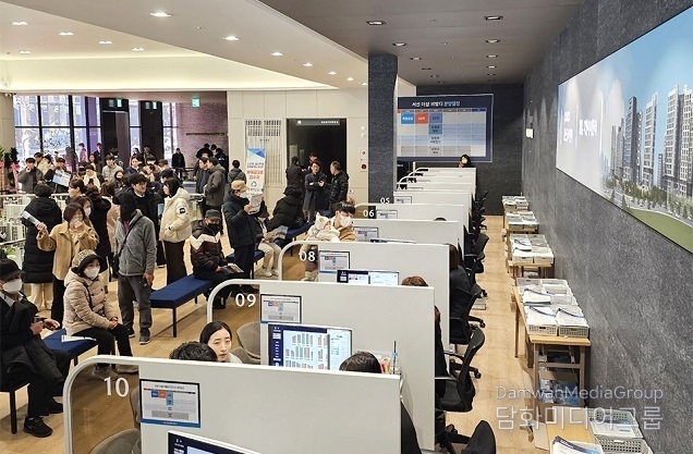 포스코이앤씨 컨소시엄, ‘서신 더샵 비발디’ 견본주택 인파…완판 기대