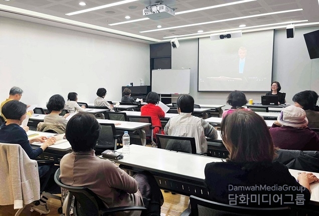 신세계百, 문화·예술강좌 늘린 이유