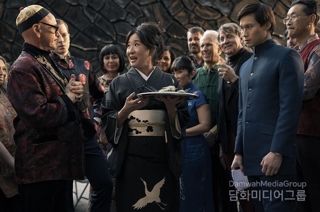 쿠팡플레이 독점 ‘동조자’ 전 세계 20개국 1위! 팽팽한 긴장감, 본격적인 서사의 시작