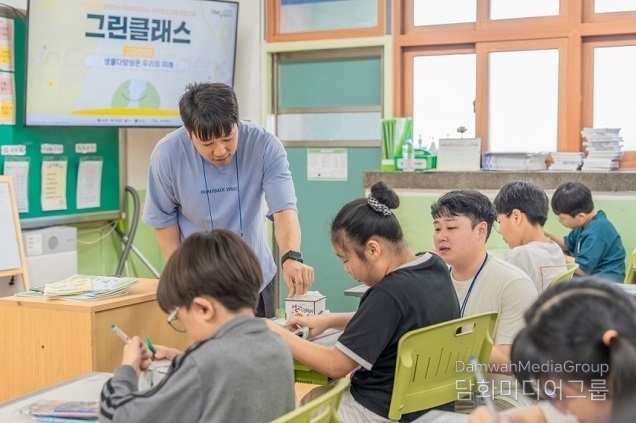 LG화학 “생물 다양성 교육부터 진로 상담까지” LG화학 임직원, 전국 초등학교서 일일교사로 나서